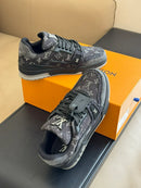LV *Trainer - Black Grey